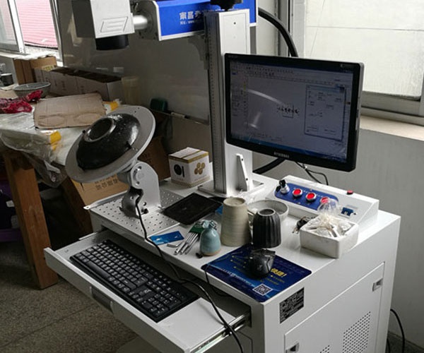 陶瓷定制激光刻字機