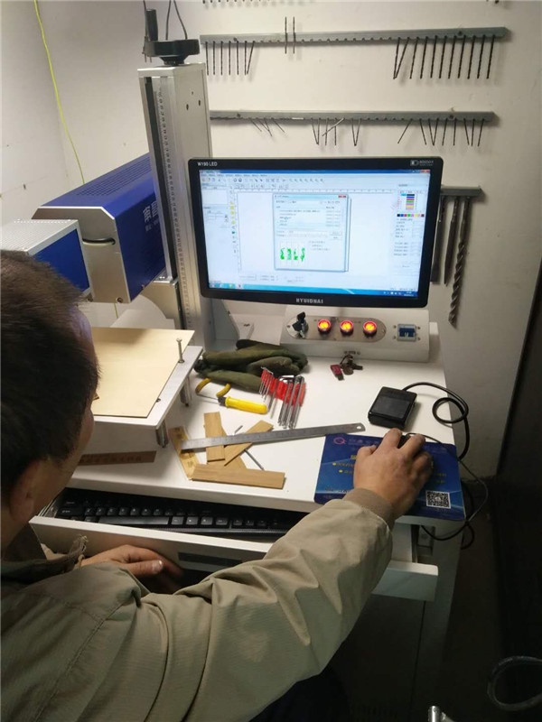 竹木激光打標機