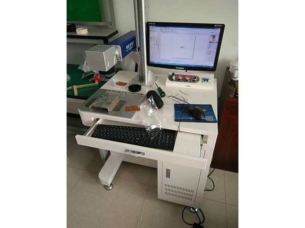 五金配件激光刻字機